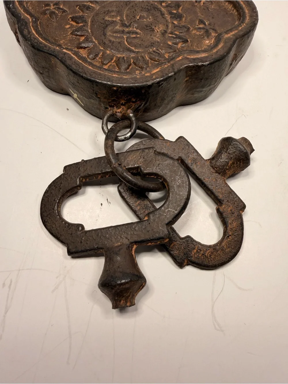 Vintage Chinese Style Cast Iron Ruyi Shaped Padlock